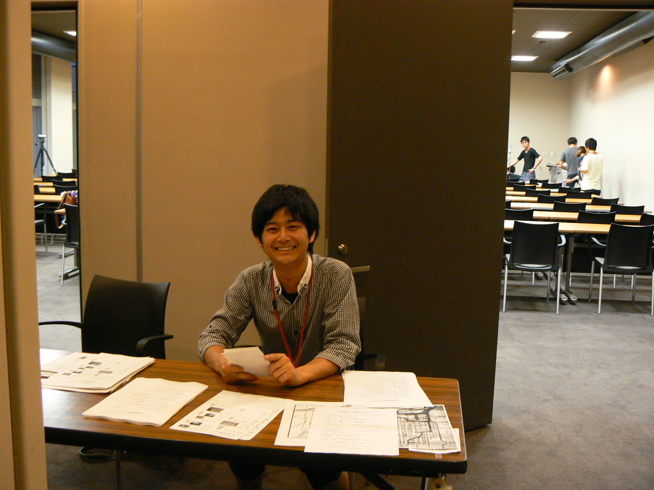 2011_8B_9E_8AX_93_B9_7.JPG